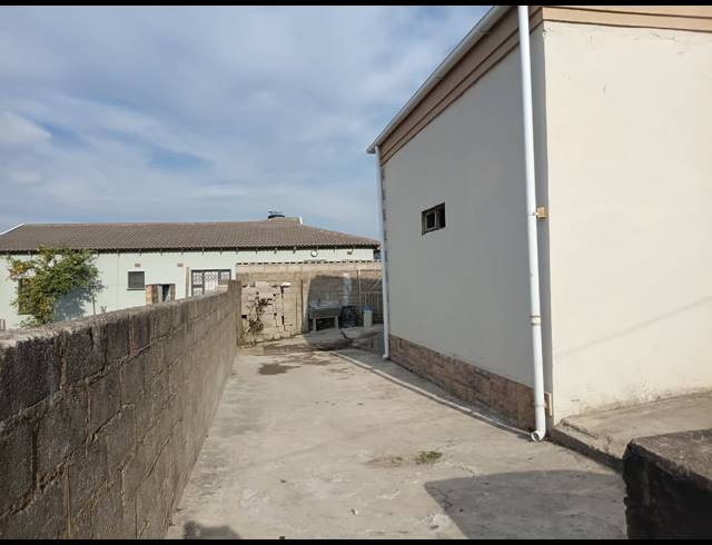 3 BEDROOM FREESTANDING FOR SALE IN GAMALAKHE